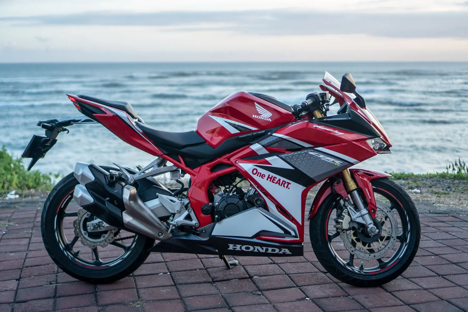 Honda CBR 250RR ABS 1 1