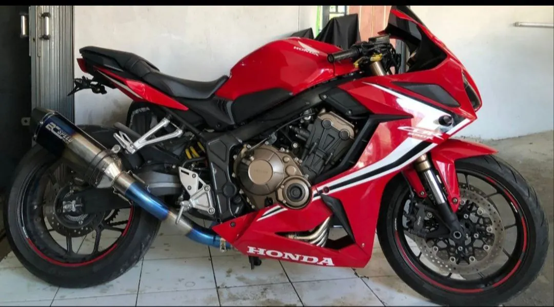 Honda CBR 650R ABS Dynamic Pro 1
