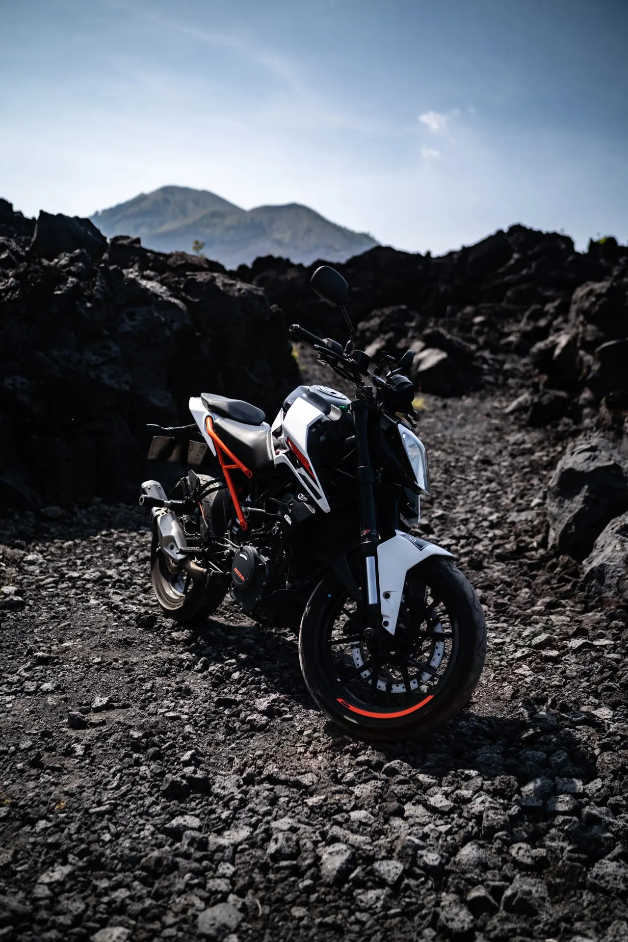 KTM Duke 250 ABS White 1