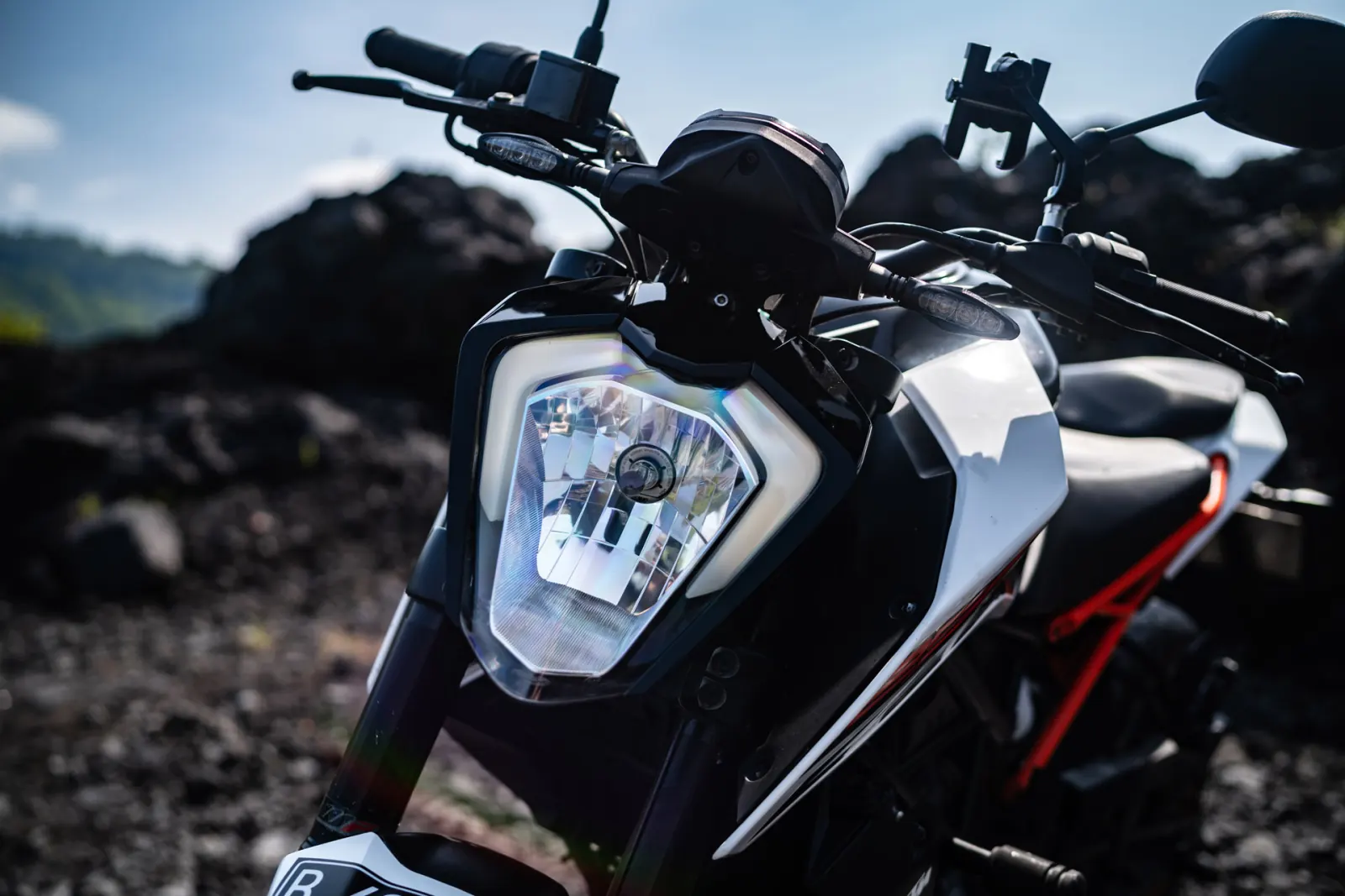 KTM Duke 250 ABS White 7