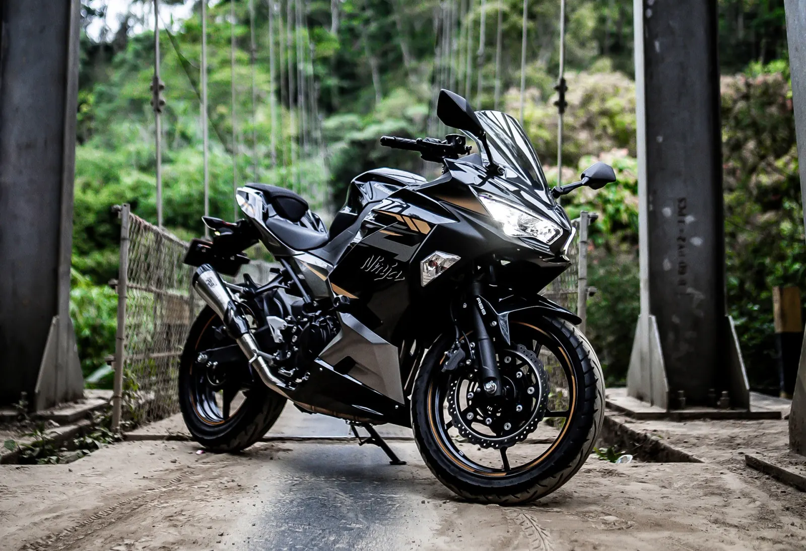 Kawasaki Ninja 250 ABS Black 4 1