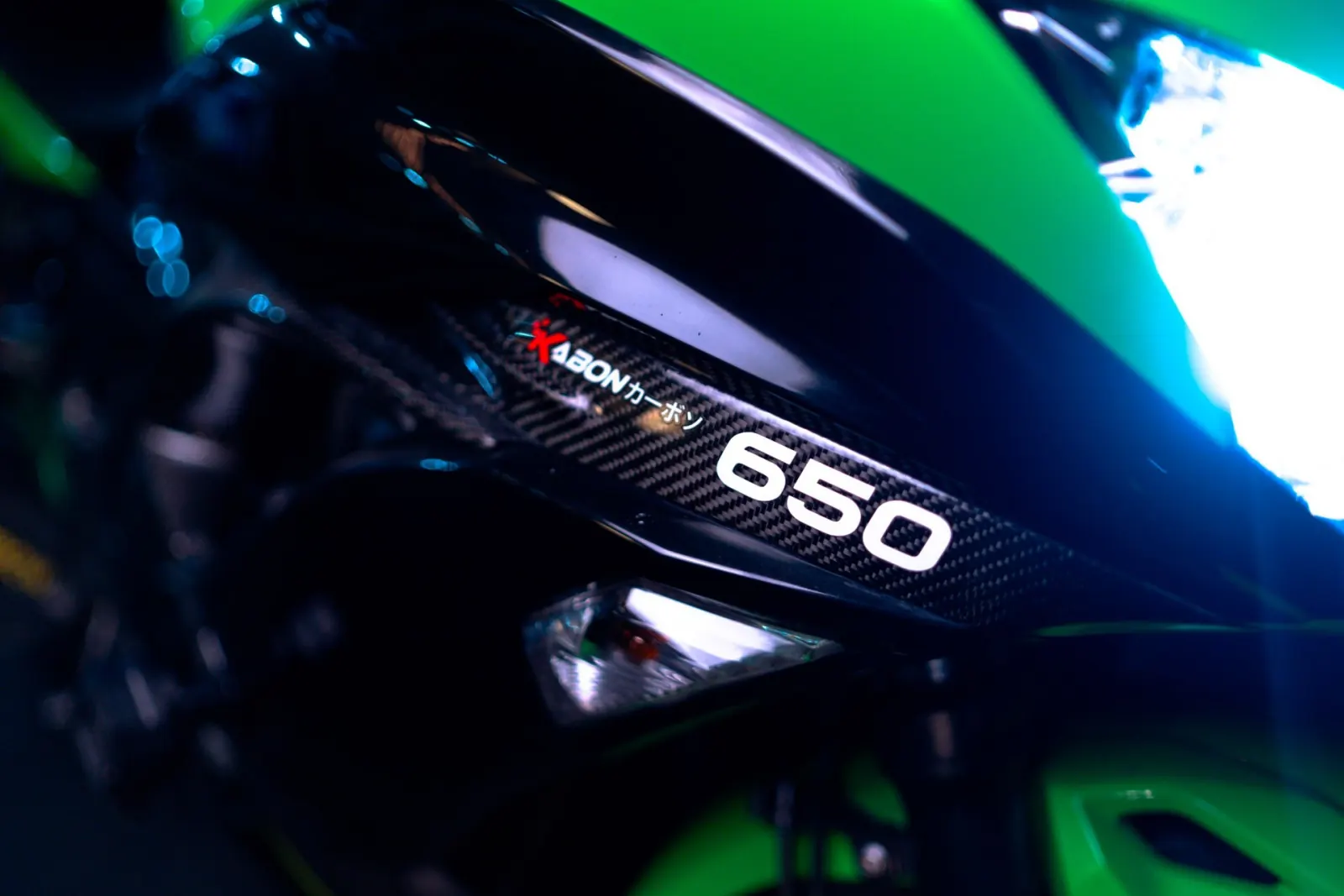 Kawasaki Ninja 650 ABS Carbon 1