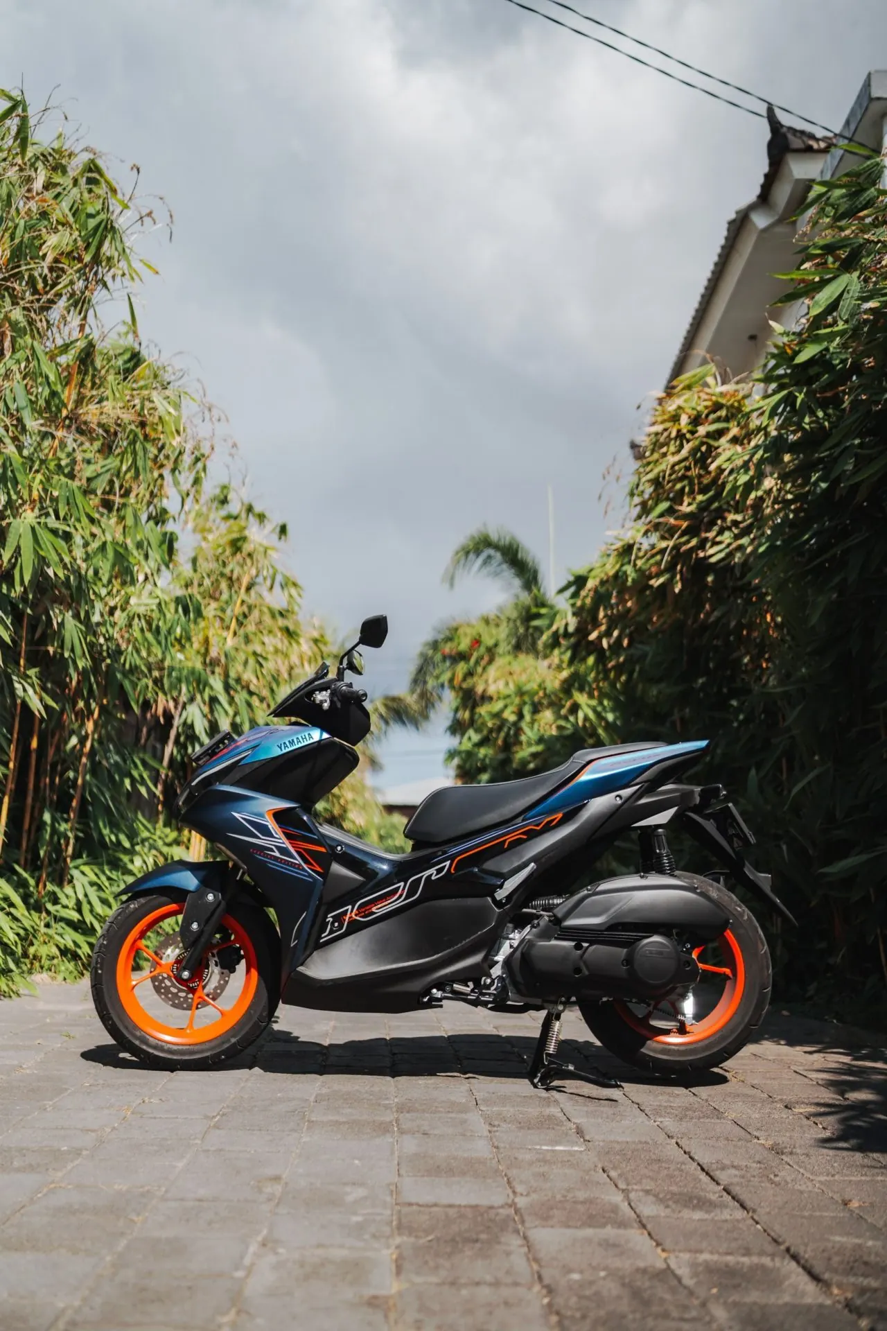 Yamaha Aerox 9
