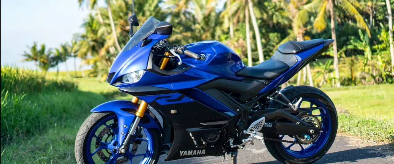 Yamaha R25 Movi Star 2