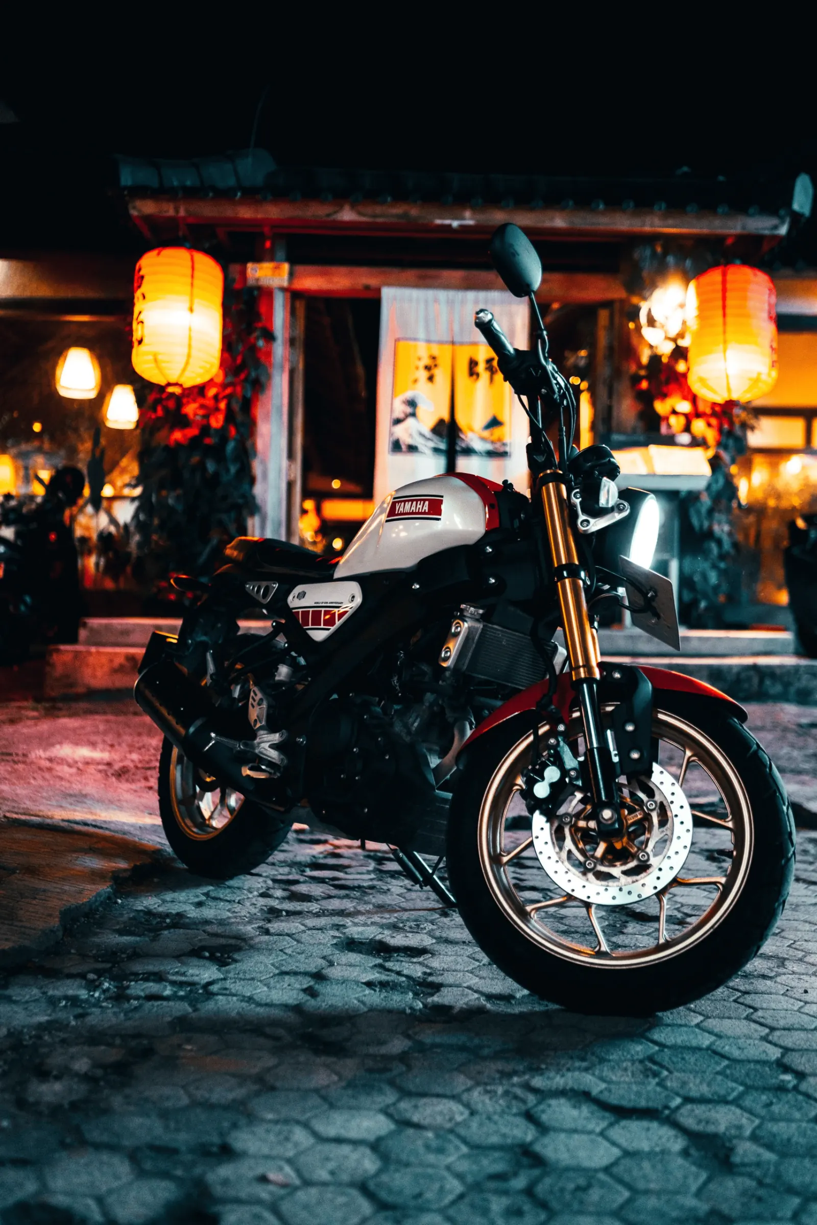 Yamaha XSR 155 60th White 5