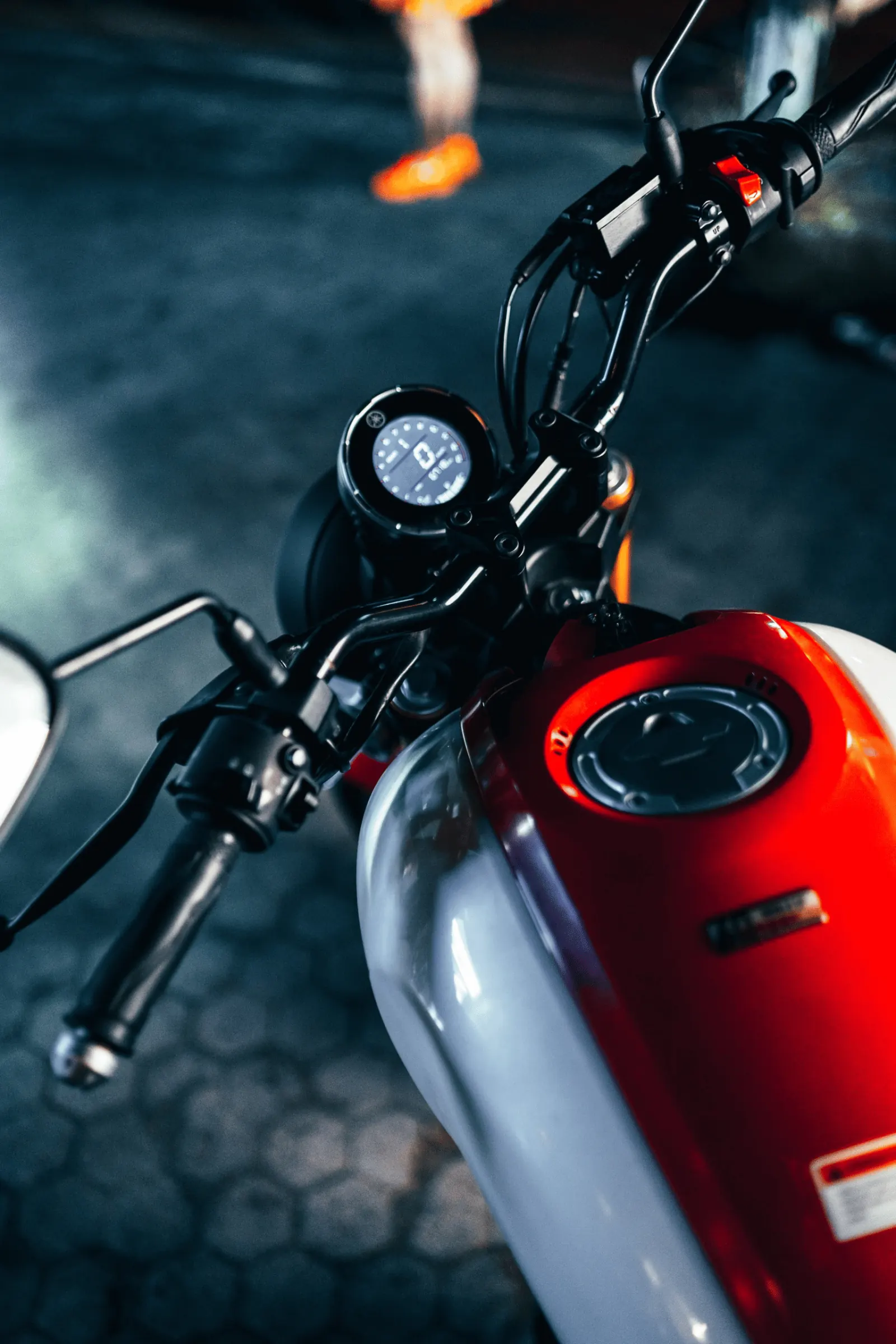 Yamaha XSR 155 60th White4