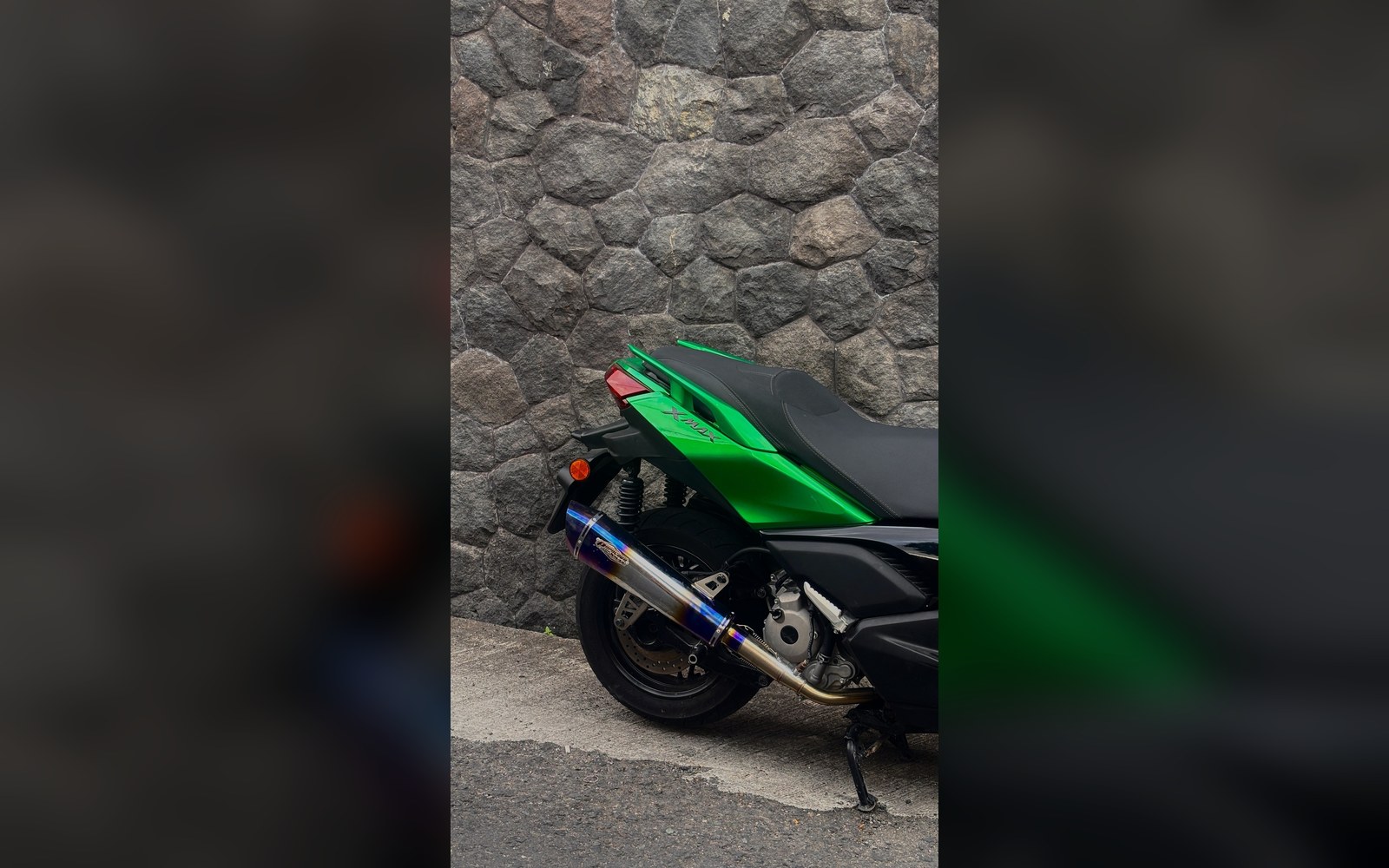 Xmax jungle green blue screen custom 03
