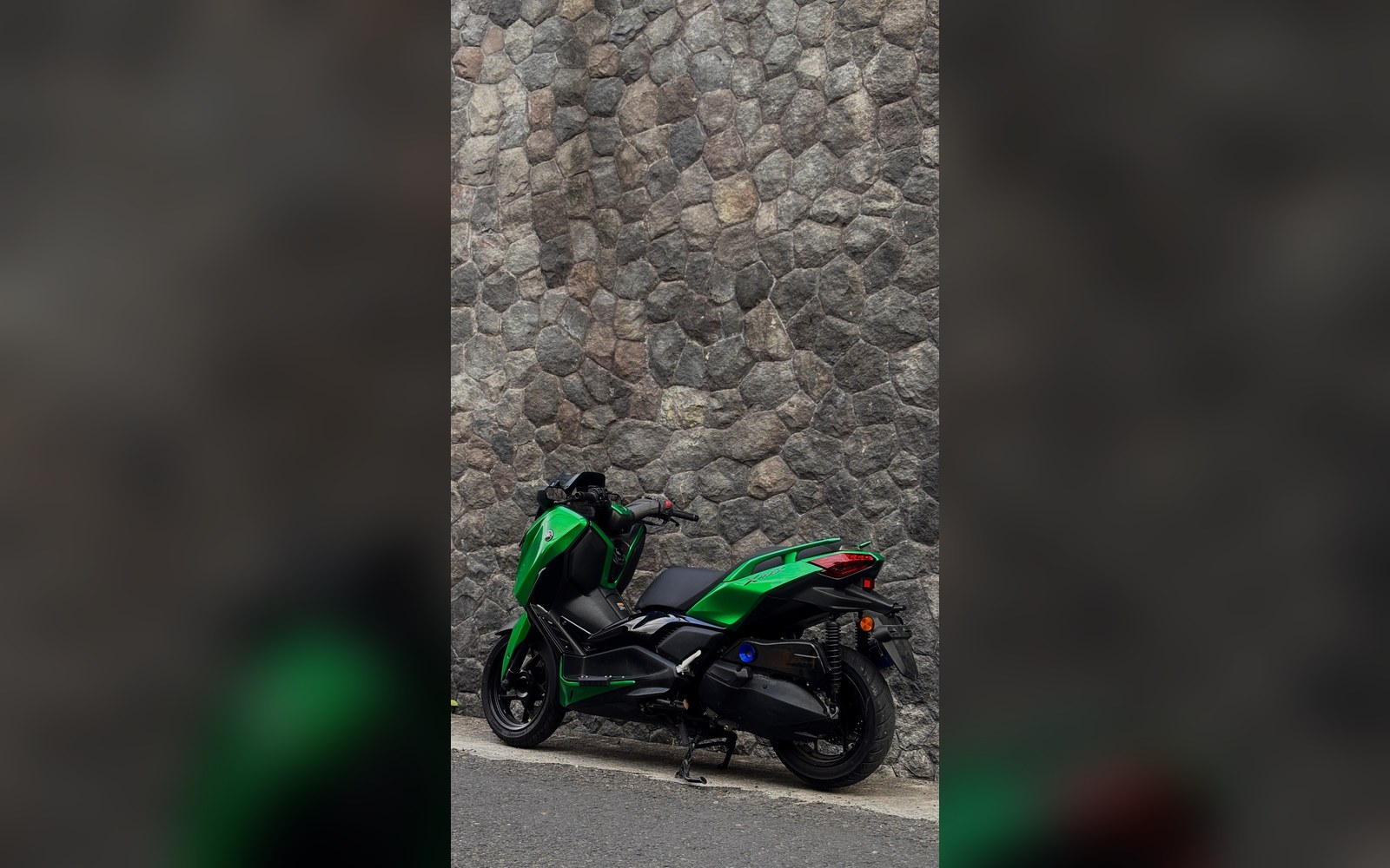 Xmax jungle green blue screen custom 06