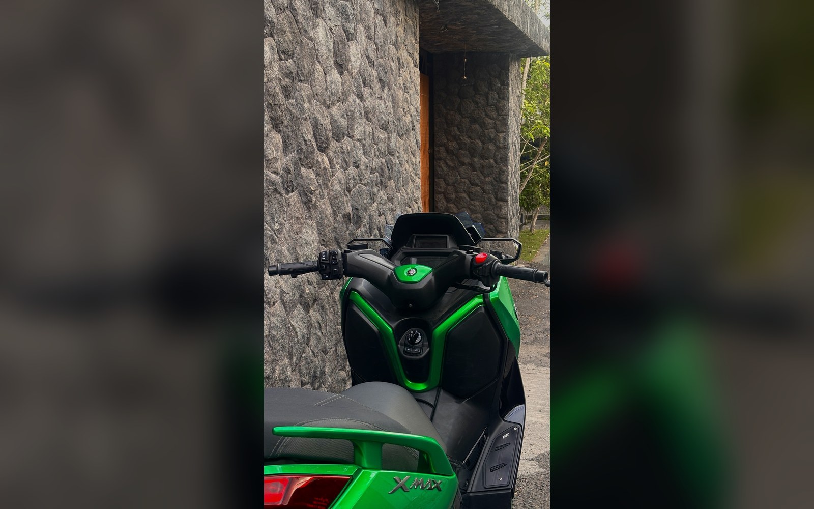 Xmax jungle green blue screen custom 07